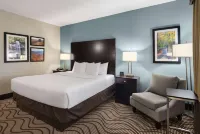 La Quinta Inn & Suites by Wyndham Knoxville Airport