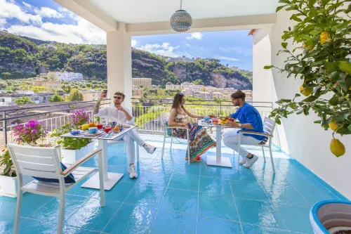 YourHome - Sersale Suites - Pensions