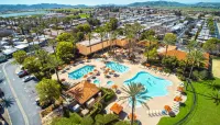 The Cottages at Golden Village Palms RV Resort Hôtels à : Hemet