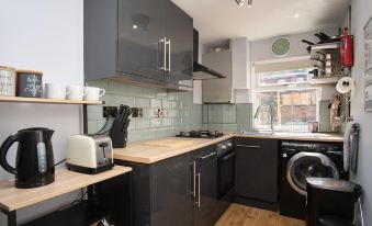 New 2Bd Victorian Terraced House Loughborough