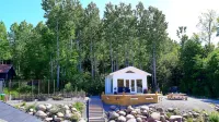 Lakeview Tiny House Hottub & Sauna Available โรงแรมใน