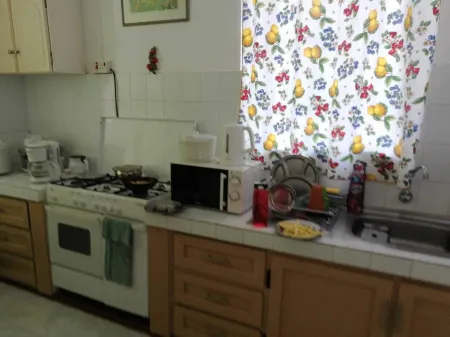 Roommate for Rent in Flic en Flac