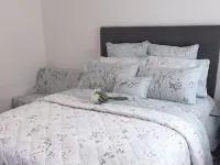 Studio Self Contained Flat Free Parking Отели рядом с достопримечательностью «Парк Хайфилдс»