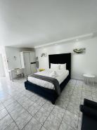 Douglas Highway Hotel