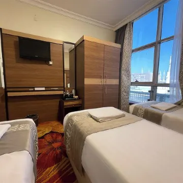 Al Mokhtara Almasi Hotel Отели рядом с достопримечательностью «Кладбище Баки»