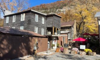 The Olde Mill Inn Bed & Breakfast