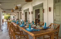 Beautifully Renovated Family Village House Within Walking Distance to the Beach