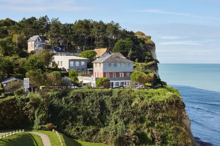 The Originals Hôtel le Cise Restaurant Chambres et Suites