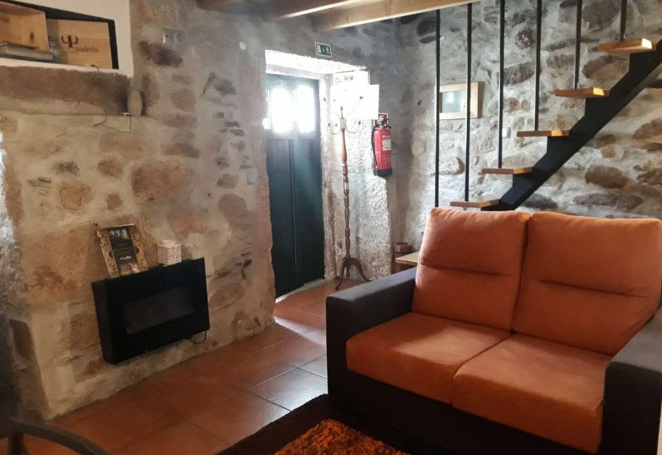Refugio d'Anita Douro Valley House