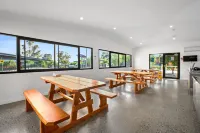 Tasman Holiday Parks - St Helens Hotel a St Helens