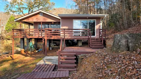 Nantahala Nookie Nook: A Playful Retreat w/Stunning Long-Range mt Sunset Views