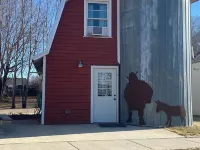 The Little Red Barn - Lakeside Tiny Home Rental -Sleeps 4 - Spiral Staircase Hotels in Rock County