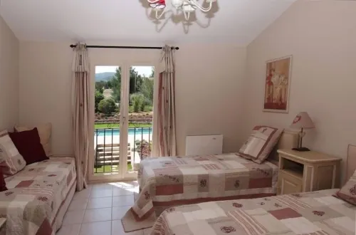 Superb air conditioned villa, pool heated at Eygalières Hotels in Eygalieres