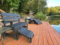 Storybook Cottage on Lay Lake with Kayaks
