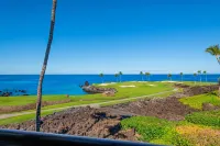 Luxurious Retreat with Gourmet Kitchen and Pool - Breathtaking Ocean View