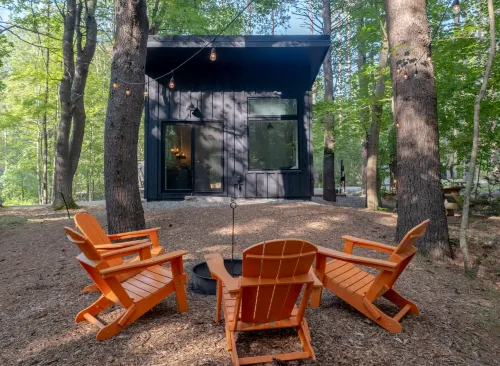 Luxurious Amenities and Outdoor Oasis - Stunning, Serene Cabin Hotels in Freeport