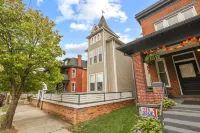 Soaring Lofts and Opulent Suites Await - Exquisite Luxury Escape Các khách sạn gần Franklin Park Conservatory and Botanical Gardens