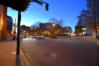 Stunning City Views and Luxurious Comfort - Exquisite Asheville Retreat
