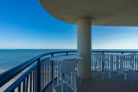 Oceanfront Retreat with Luxurious Finishes - Inviting Coastal Escape Hotels in Horry County