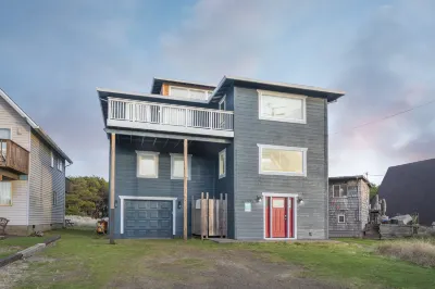 Cozy Retreat with Scenic Views and Outdoor Shower - Charming Haven Hotels near Nestucca Bay National Wildlife Refuge