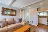 Fully Equipped Kitchen and Close to Scenic Beaches - Charming Getaway