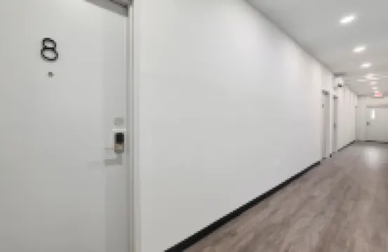 Luxury Amenities and Cycling Trails - Cozy Studio Oasis