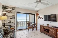 Breathtaking Ocean View and Cozy Furniture - Stunning Tropical Escape Hotels in Crescent Beach