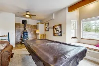 Cascade Lakeview Log Cabin Hotels in Cascade