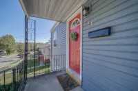 Spacious Home with Cozy Amenities - Inviting Getaway Retreat Hotel a Saint James