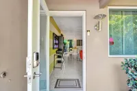 Heated Pool, Parking, 5 Min Walk to Food and Fun! Hotels in Wilton Manors
