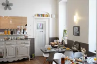 Grand Hôtel De La Poste Hotels in Grans