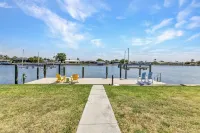 Waterfront House with Heated Pool and Fishing Dock