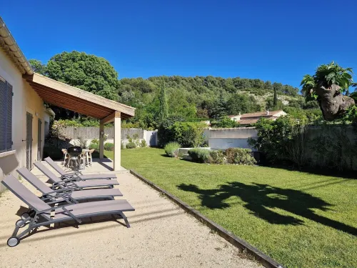Villa Taiado Classified  Privatized with Swimming Pool in the Heart of Luberon
