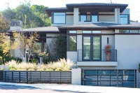Jewel in SB: Walk to the Beach, Enjoy the Outdoor Patio & Firepit!
