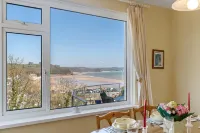 White Sails - Beach and Harbour Views