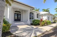 Marco Island Waterfront Single Story with Direct Gulf Access!