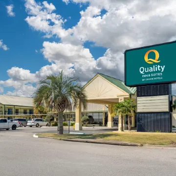 Quality Inn & Suites Near Lake Eufaula