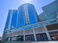 فندق راديسون بلو، دبي ووترفرونت Hotels near الخليج التجاري‎