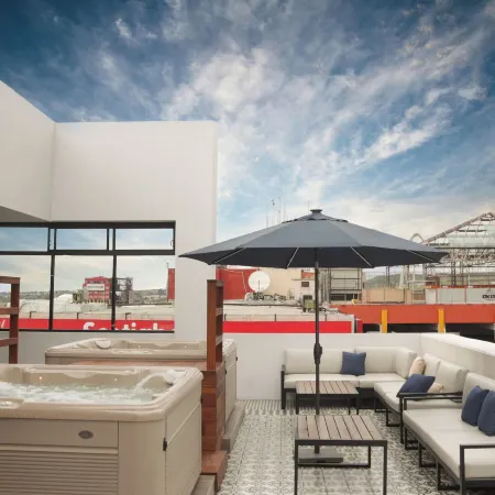 Hotel Wellintown Отели в г. Тихуана