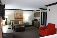 Parkwood Inn & Suites