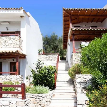 Villa Maraki