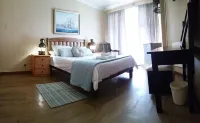 Saltycrax Backpackers