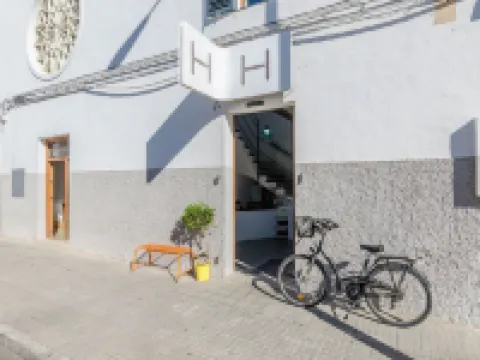 Urban Hostel Palma - Albergue Juvenil - Youth Hostel Hotels near Cala Major