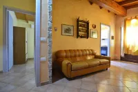 IzzHome Nora Beach Hotels in Pula