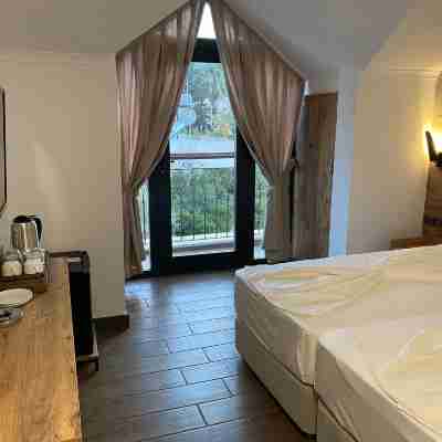 Miyas Luxury Hotel Rooms