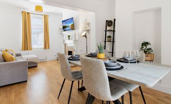 Church View by Staytor Accommodation