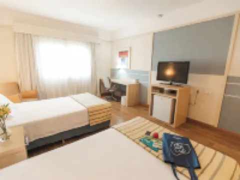 コンフォート スイーツ ロンドリーナ ロンドリナのホテル