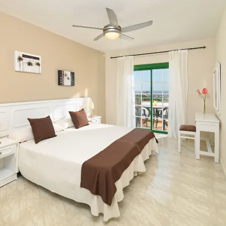Regency Torviscas Apartments and Suites