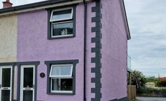 2BR-Sleeps4-Balcony-PetsOK-Parking-Ferryside