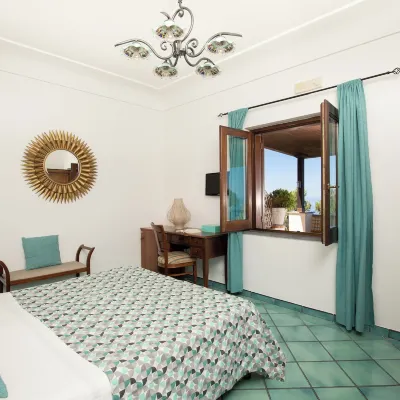 Monte Solaro Bed & Breakfast Hotels near Punta Carena Lighthouse